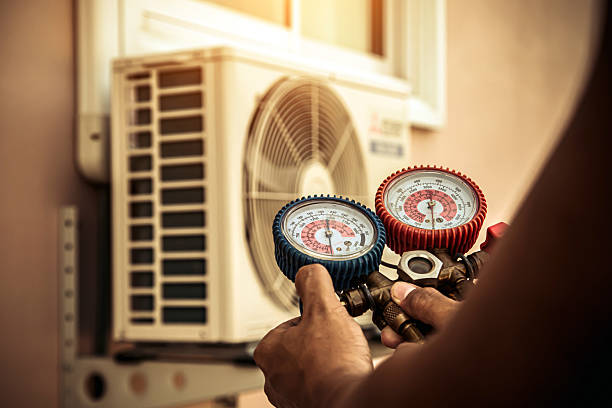 Professional Hvac technician working in Parkton, NC